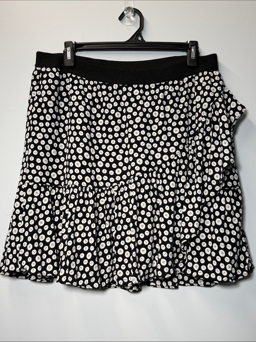 MAEVE Anthropologie Black & White Button Print Ruffle Mini Skirt - Elastic Waist